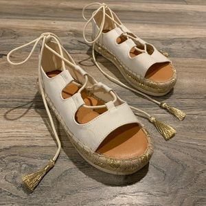 American eagle white platform lace up sandles